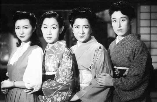 『映画　細雪』（1950年版）四姉妹（左から高峰秀子、山根寿子、轟夕起子、花井蘭子）（Wikipediaより20210123ダウンロード）の画像。